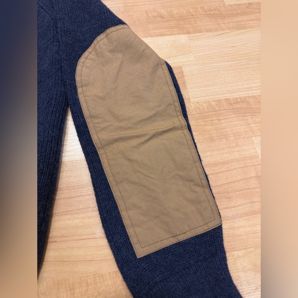 Best Made Co. Guide Sweater - Men's Size Small (100% Wool & Waxed Cotton) - Picture 5 of 12